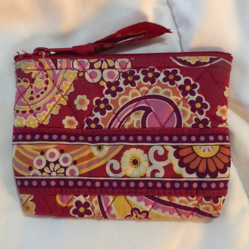 retired raspberry fizz vera bradley coin purse!!